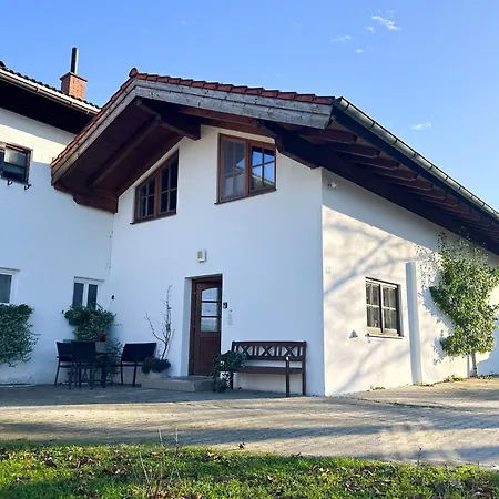 Achentaler Alpentor شقة *