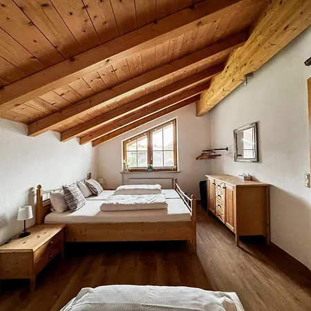 Achentaler Alpentor شقة *